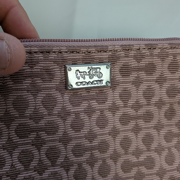 COACH Pink Wristlet Wallet Zipper Nice Size - Picture 2 of 9